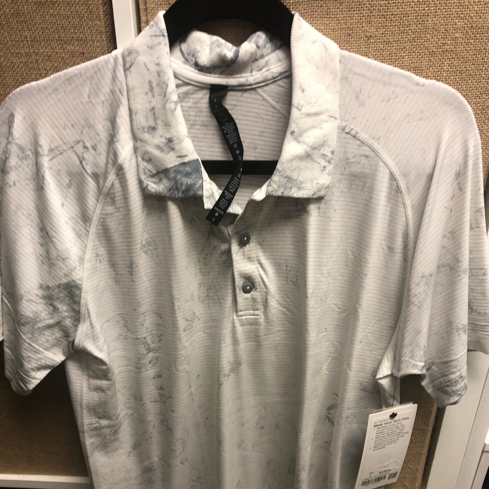 Men’s Lululemon metal vent polo